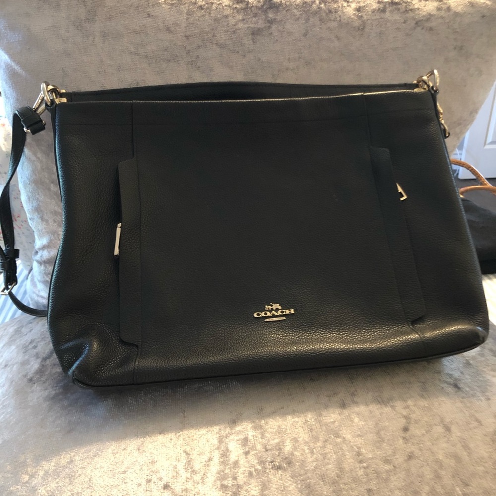 Amazing black leather Coach shoulder bag